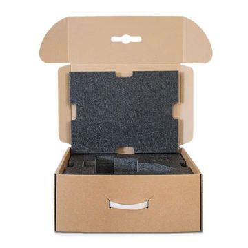 Kartonkoffer mit Schaumstoffeinlage