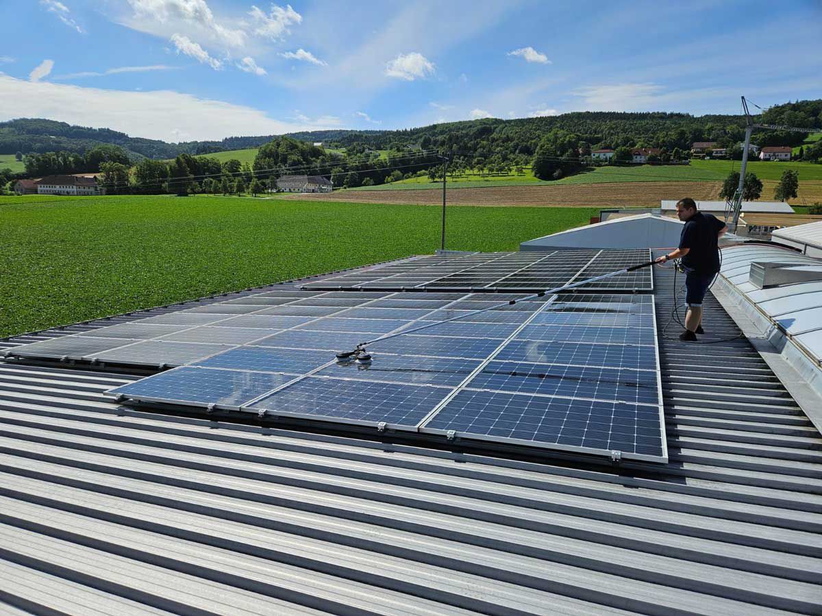 Photovoltaikreinigung Photovoltaik